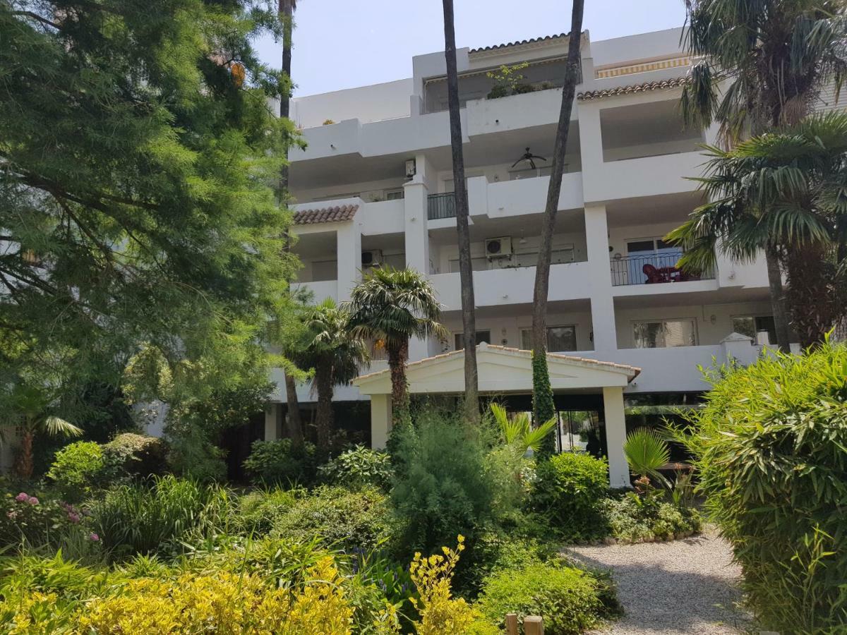 Apartamento Royal Marine Deluxe Росес Екстериор снимка